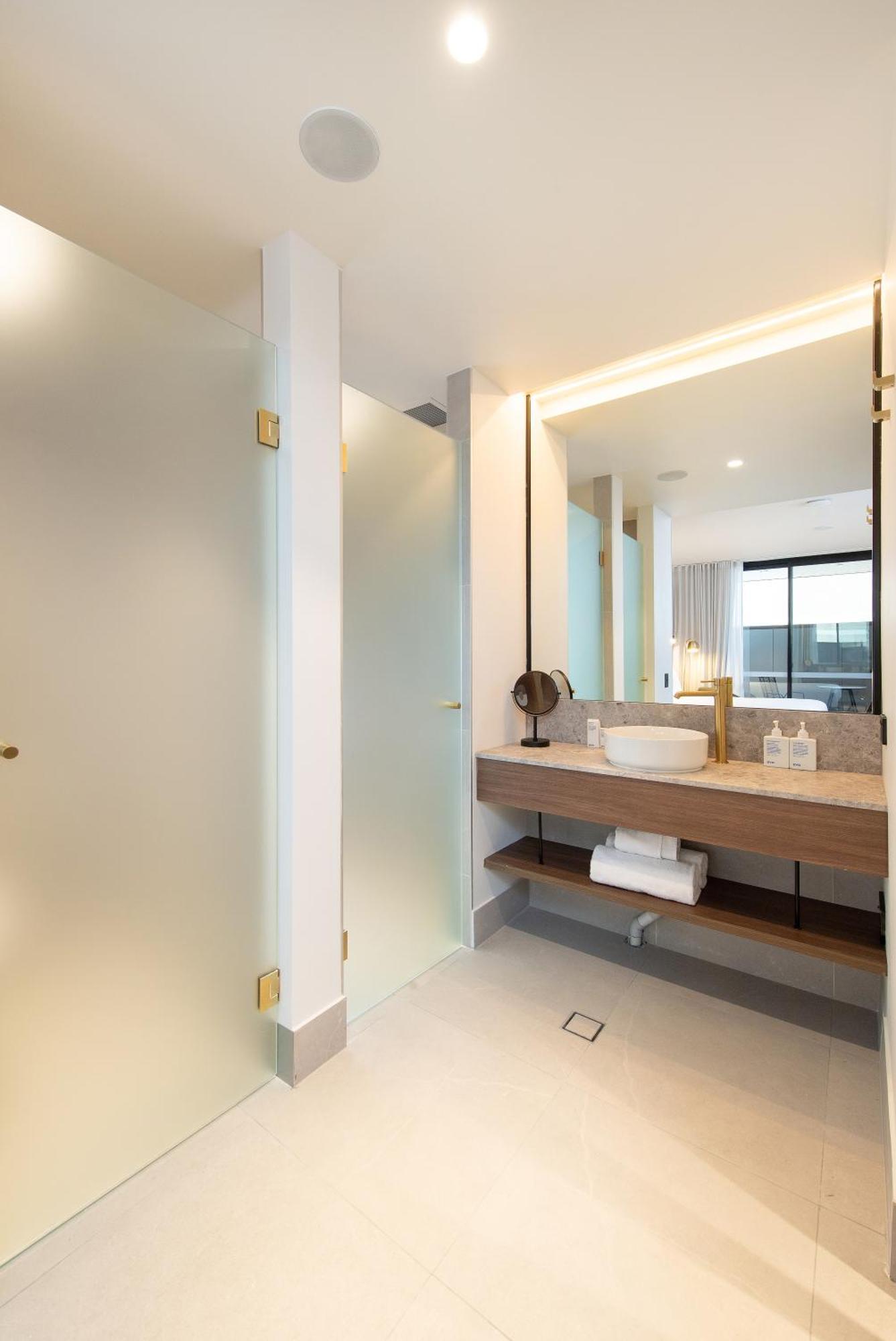 The George Hotel Adelaide Room photo